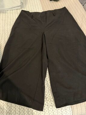 White Stag Black Plus Stretch Gaucho Pants
